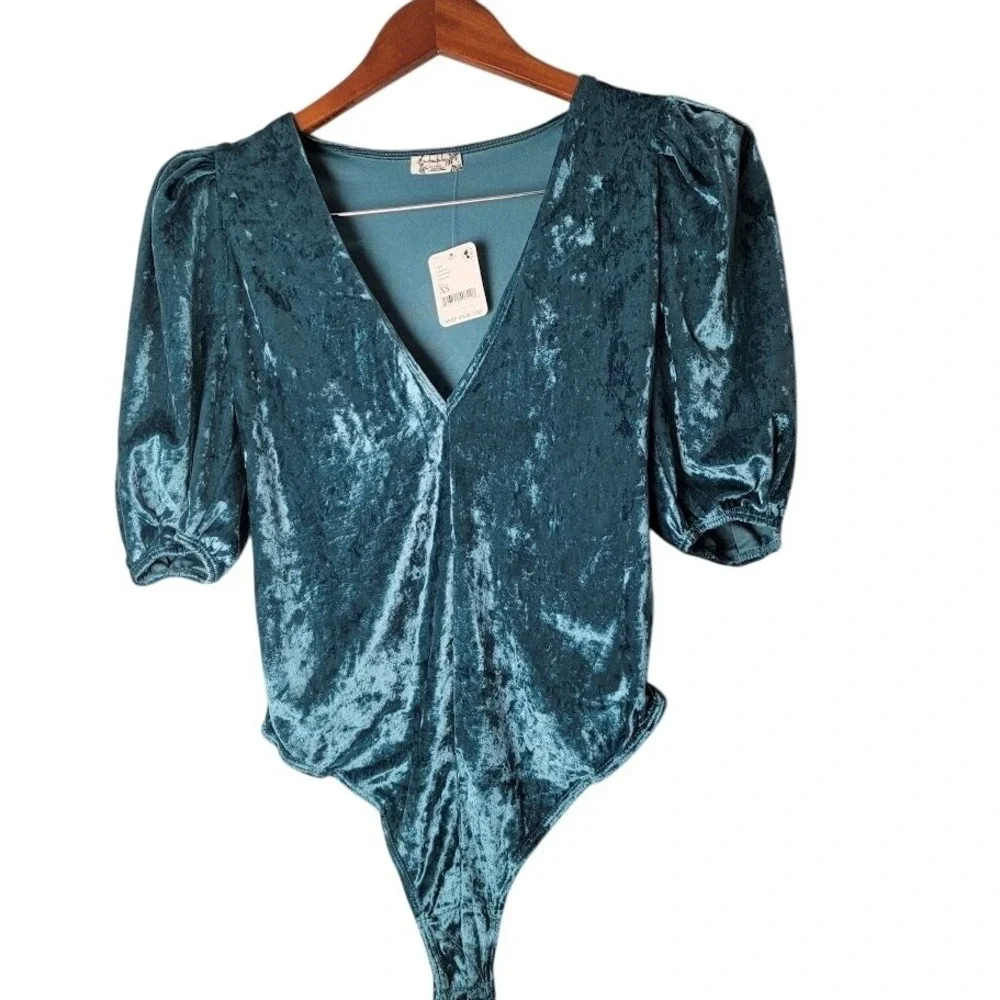 NWT Intimately Free People Dont You‎ Wish Velvet Bodysuit XS Teal Puff Sleeve